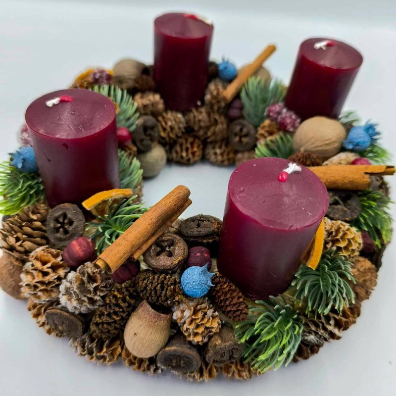 Adventi koszorú készítő workshop 2025. november 29. 10:00-13:00 (szombat)